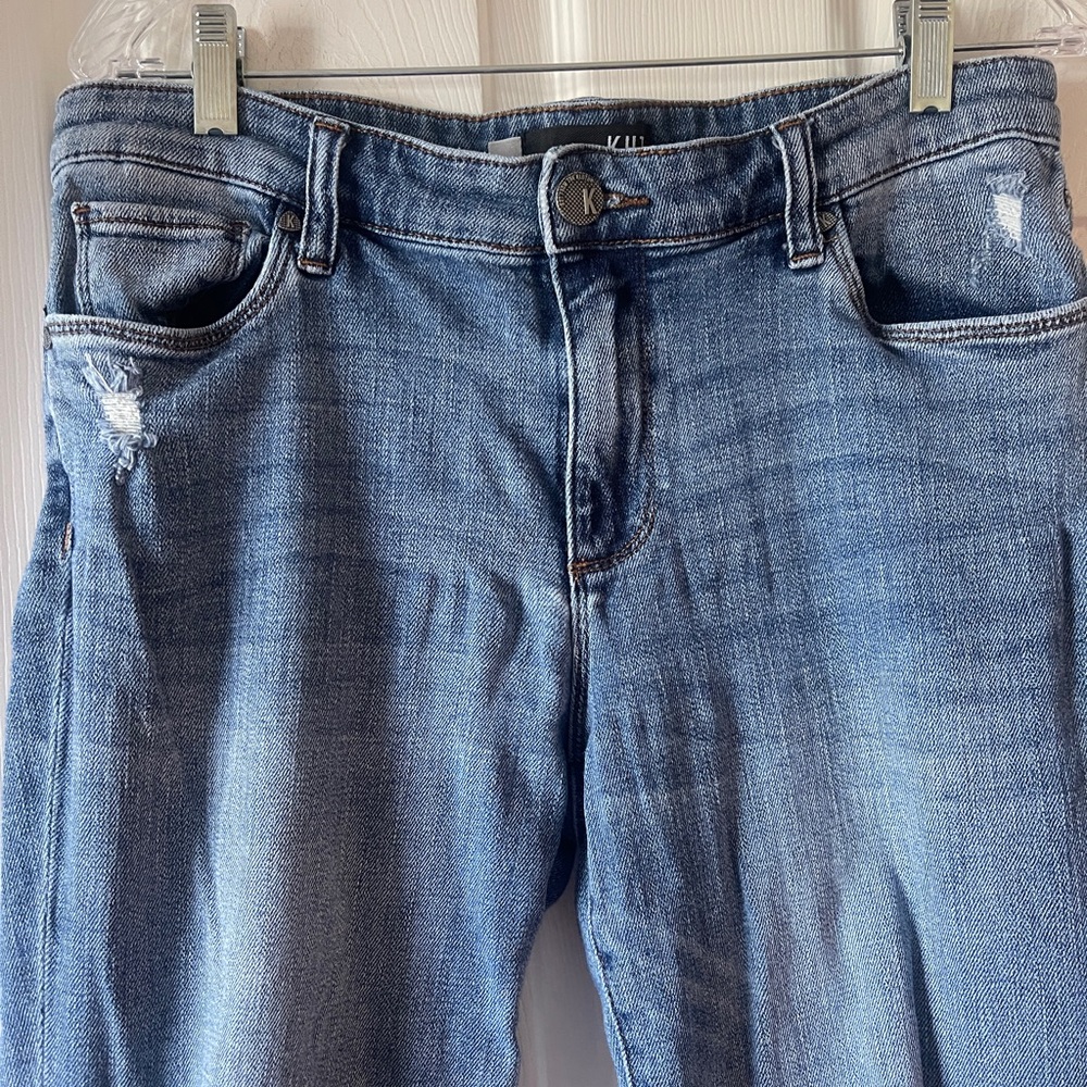 Kut from the Kloth Frayed Hem Cropped Jeans in Blue - Picture 2 of 9